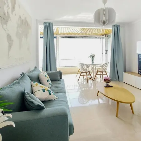 Stunning In With House Sea View *